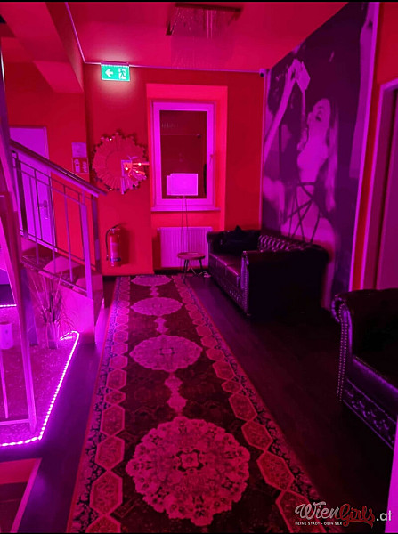 Amore Lounge Image