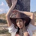 Lili Studio Image, Slider