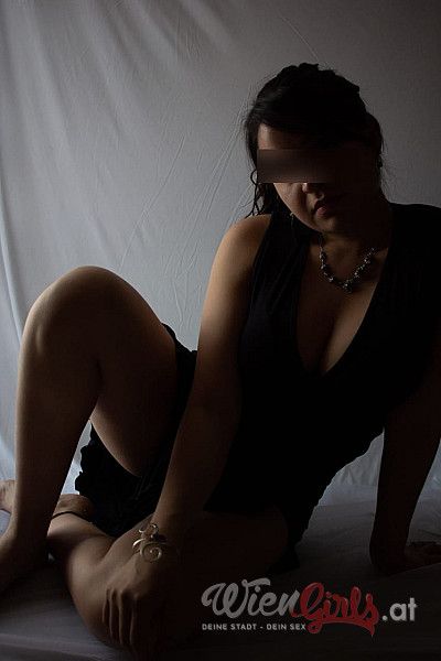 Valeria Image