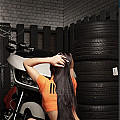 Vicky Image, Slider