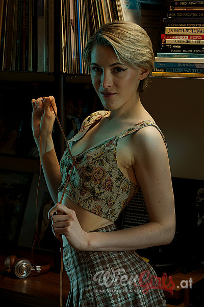 Julia von Steyr Image