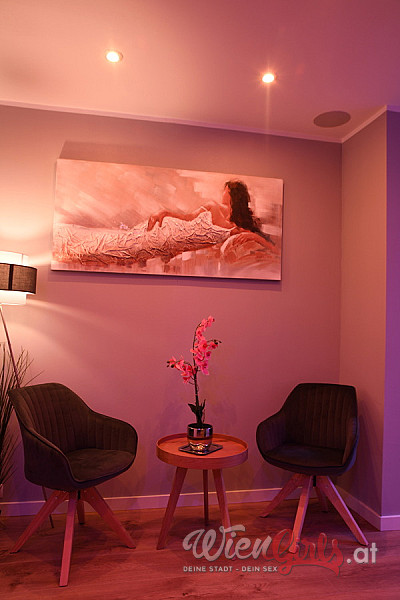 STUDIO ROXANNA 20 Image