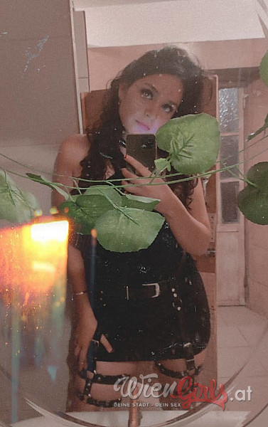 Valeria Image