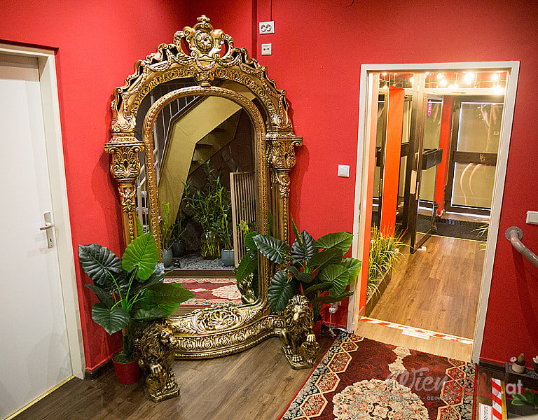 STUDIO AMORE 63 Image