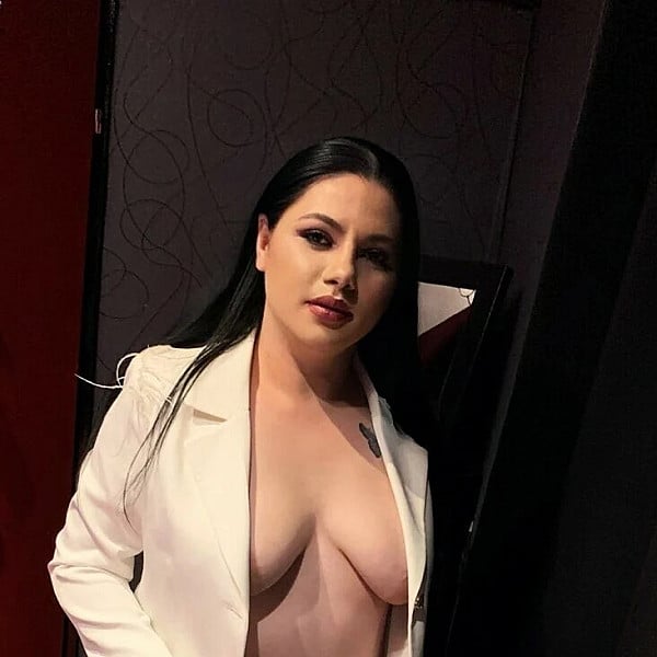 Vanessa Card Image