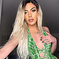 Trans Chloe Bobshell Image, Slider