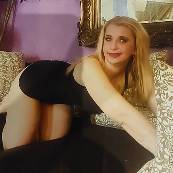 Jessica  Card Image