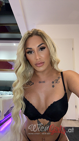 Trans Katie Delux Image