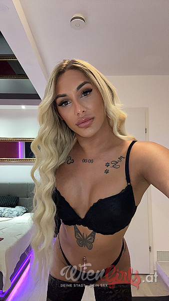 Trans Katie Delux Image