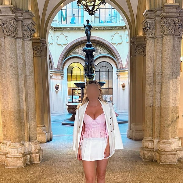 Sexy Angels Card Image