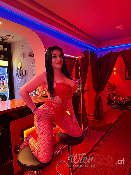 LA CHICA LOUNGE  Image