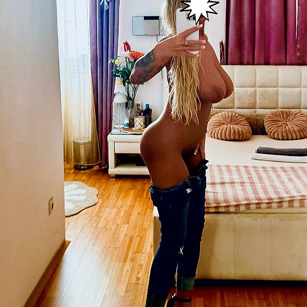 Daniela!  Card Image