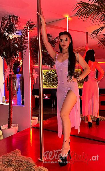 LA CHICA LOUNGE Image