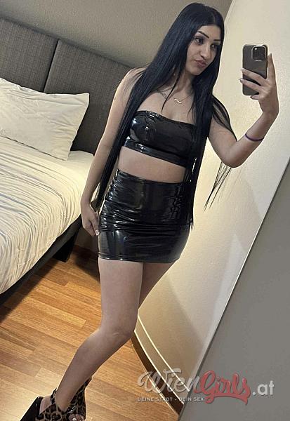 Eveline Image
