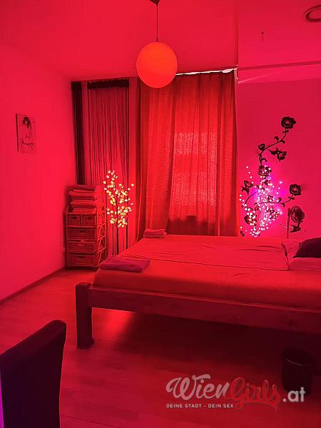 MoMo- Massage Studio Image